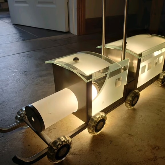 Train Light Fixture - Picture 5 of 5